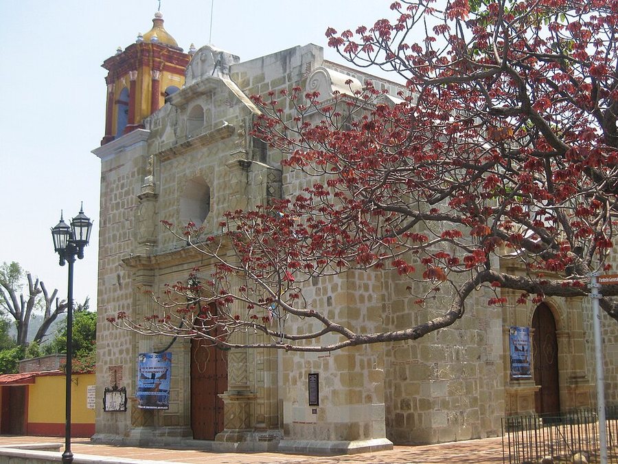 Templo de San Matías Jalatlaco